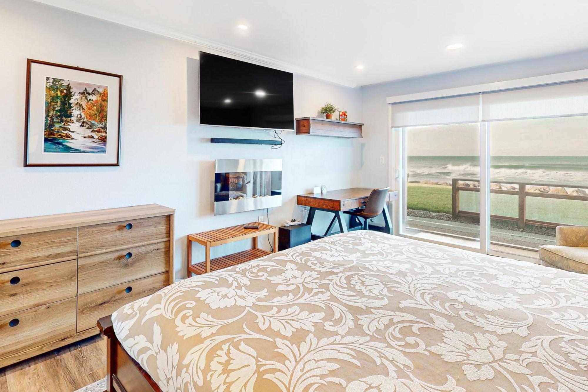 Waveside Hideaway, Unit 11 Apartment